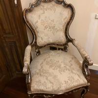 Poltrona barocca veneziana in legno intagliato