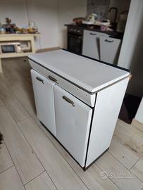 mobiletto ferro bianco