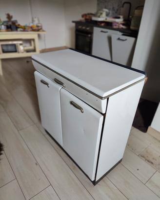 mobiletto ferro bianco