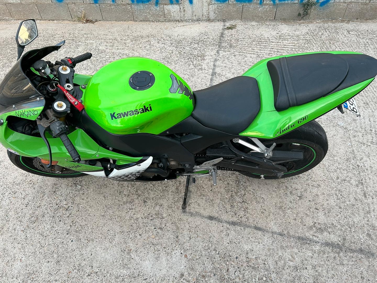 Kawasaki zx10r 2005 usata online