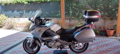 Honda NT700V