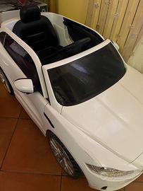 Auto elettrica per bambini modello Jaguar