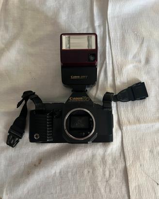 Canon T70 Fotocamera Reflex Rullino + Flash 277T