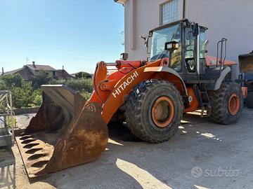Pala Hitachi ZW220