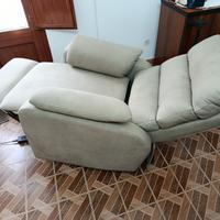 Poltrona recrinabile elettricamente