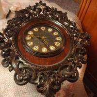 orologio a muro dell'ottocento vintage