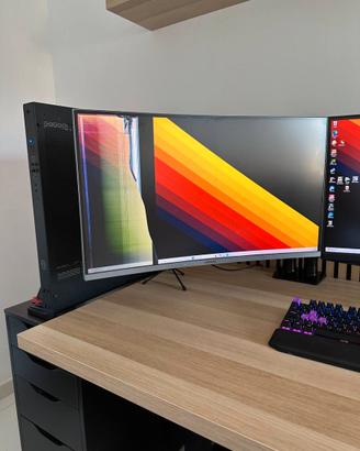 Samsung C27JG5X 27" QHD 144Hz - Per Ricambi o Rip.