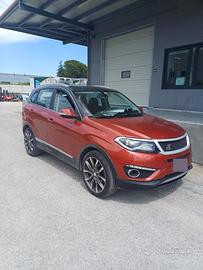 DR6 SUV