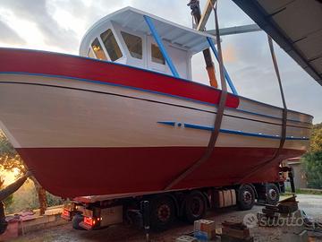 Barca con licenza da pesca