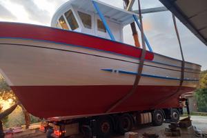 Barca con licenza da pesca