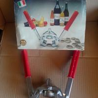 Tappatrice per Tappi a Corona 