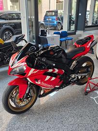 Yamaha YZF R1