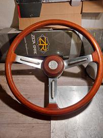 Volante radica Hellebore alfa romeo epoca