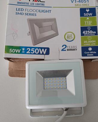faretto led V-tac 50w luce fredda