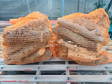 sacchetti di legna da ardere di olivo o vite