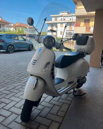Vespa 300 gts ABS