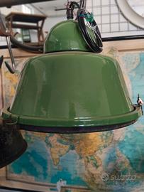 grande lampada industriale smaltata