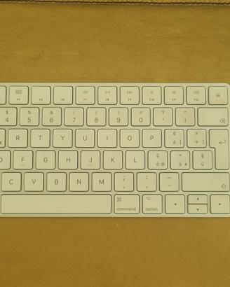 Magic Mouse e Magic Keyboard Apple