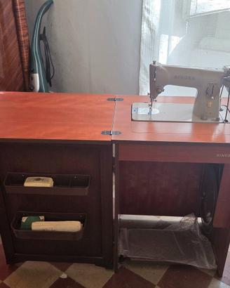 Macchina da cucire Singer 191M originale con mobil