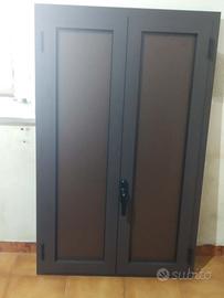 finestra di alluminio