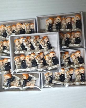 40 Mini Sposini Bomboniera Resina Argentata/Nera 