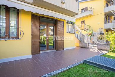 TRILOCALE RISTRUTTURATO CON GIARDINO, PISCINA E GA