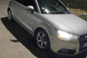 AUDI A1 1.6 TDI 105 CV