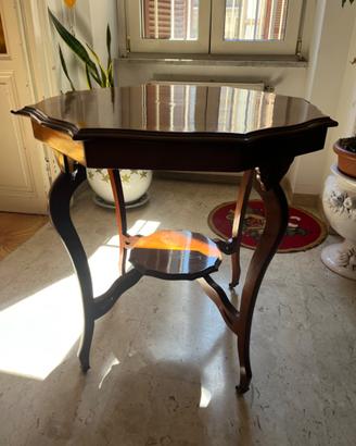 Tavolino antiquariato