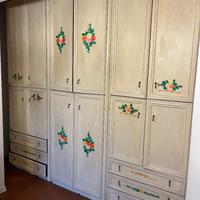 Armadio vintage in legno Rino Presotto decorato
