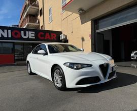 ALFA ROMEO Giulia 2.2 Turbodiesel 160 CV AT8 Bus