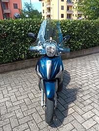 Piaggio Beverly 350 ie Sport Touring - 2013