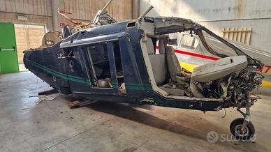 Carcassa di Elicottero Agusta A 109 'Power