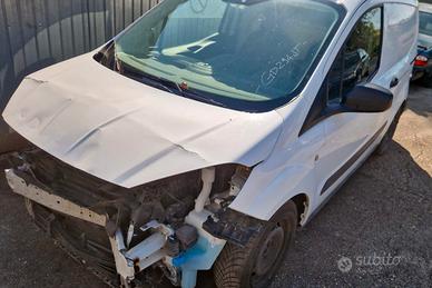Ford Transit Courier 1.5 tdci anno 2021 per ricamb