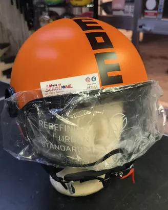 TG M CASCO MOMO DESIGN FGTR CLASSIC ARANCIONE OPAC