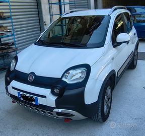 panda cross 4x4 1.3 Multijet con gancio traino 