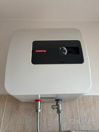 Scaldabagno elettrico Ariston