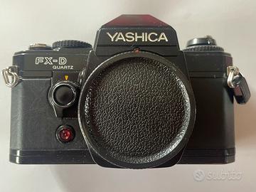 Macchina fotografica reflex Yashica FX-D Quartz