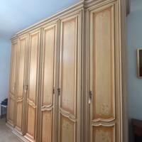 Armadio vintage in legno massello decorato 6 ante