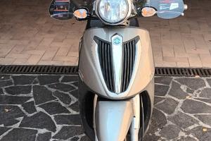 Piaggio Carnaby 300 - 2010