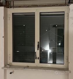 Infisso alluminio 131x125h