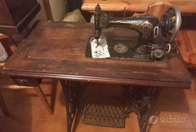 Antica macchina da cucire HAID & NEU con mobile