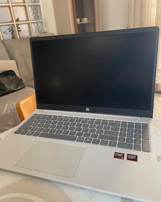 COMPUTER PORTATILE HP NUOVO CON PACCHETTO OFFICE