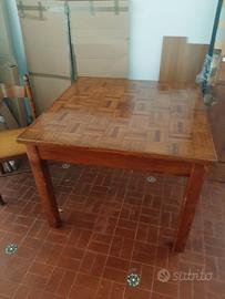 Tavolo classico Allungabile