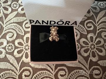 Charm orso con cucciolo Pandora 