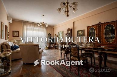 Appartamento di 147 m² con 5 locali a Catanzaro