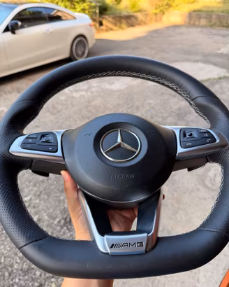 Volante Mercedes AMG con Airbag incluso