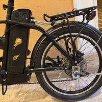 Bicicletta elettrica pieghevole