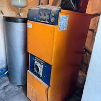 Caldaia a gasolio usata potenza termica 33,40KW