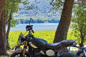 triumph 400x prezzo 5.200 euro