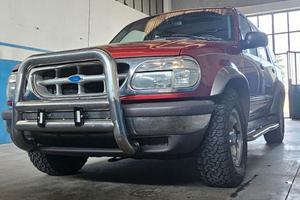 Ford Explorer 4.0 V6 4x4 gancio traino